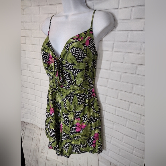Forever 21 Floral Green Keyhole Romper - Picture 3 of 6